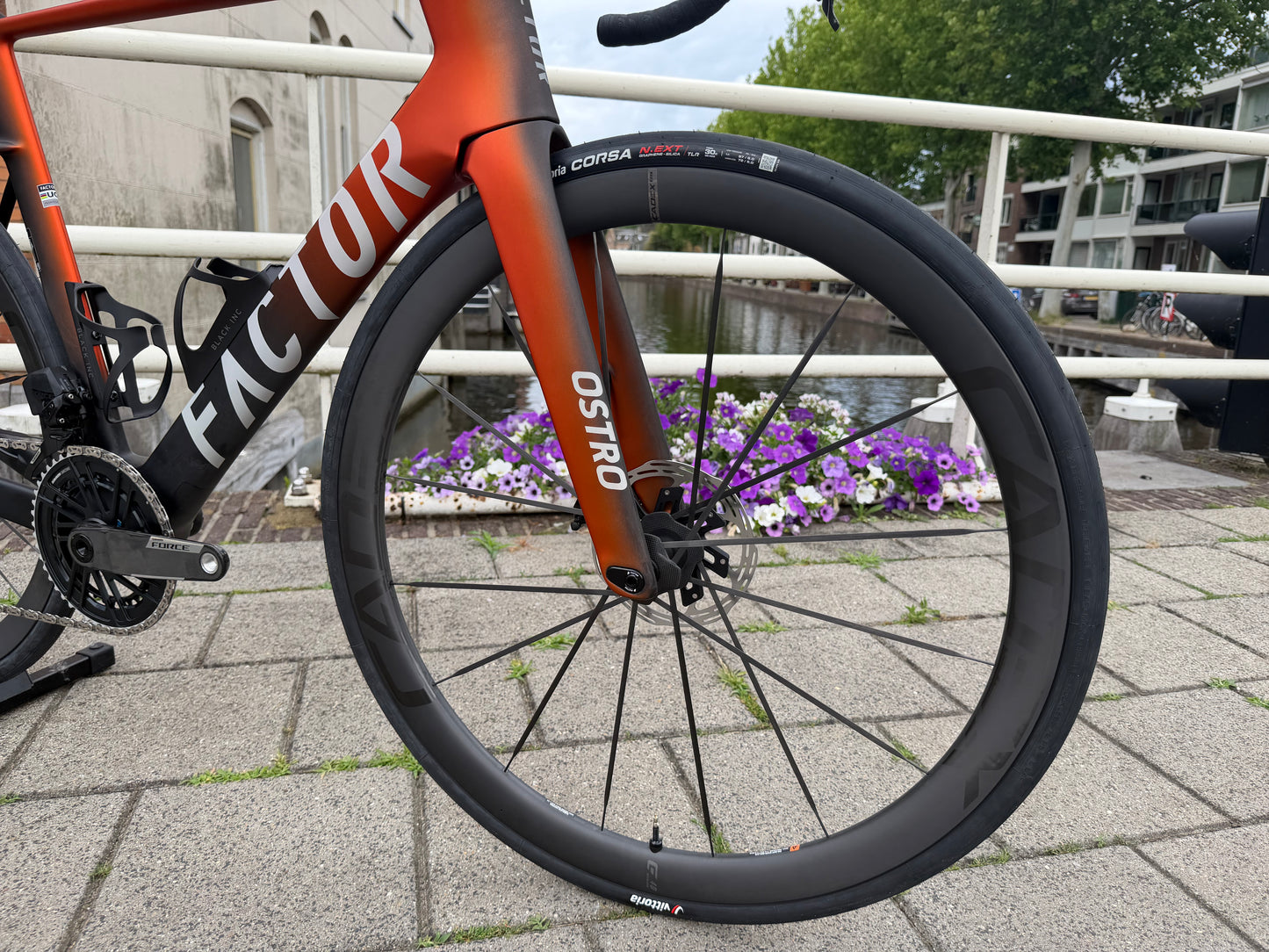 Custom Factor ostro V.A.M 2.0 Terracotta Orange