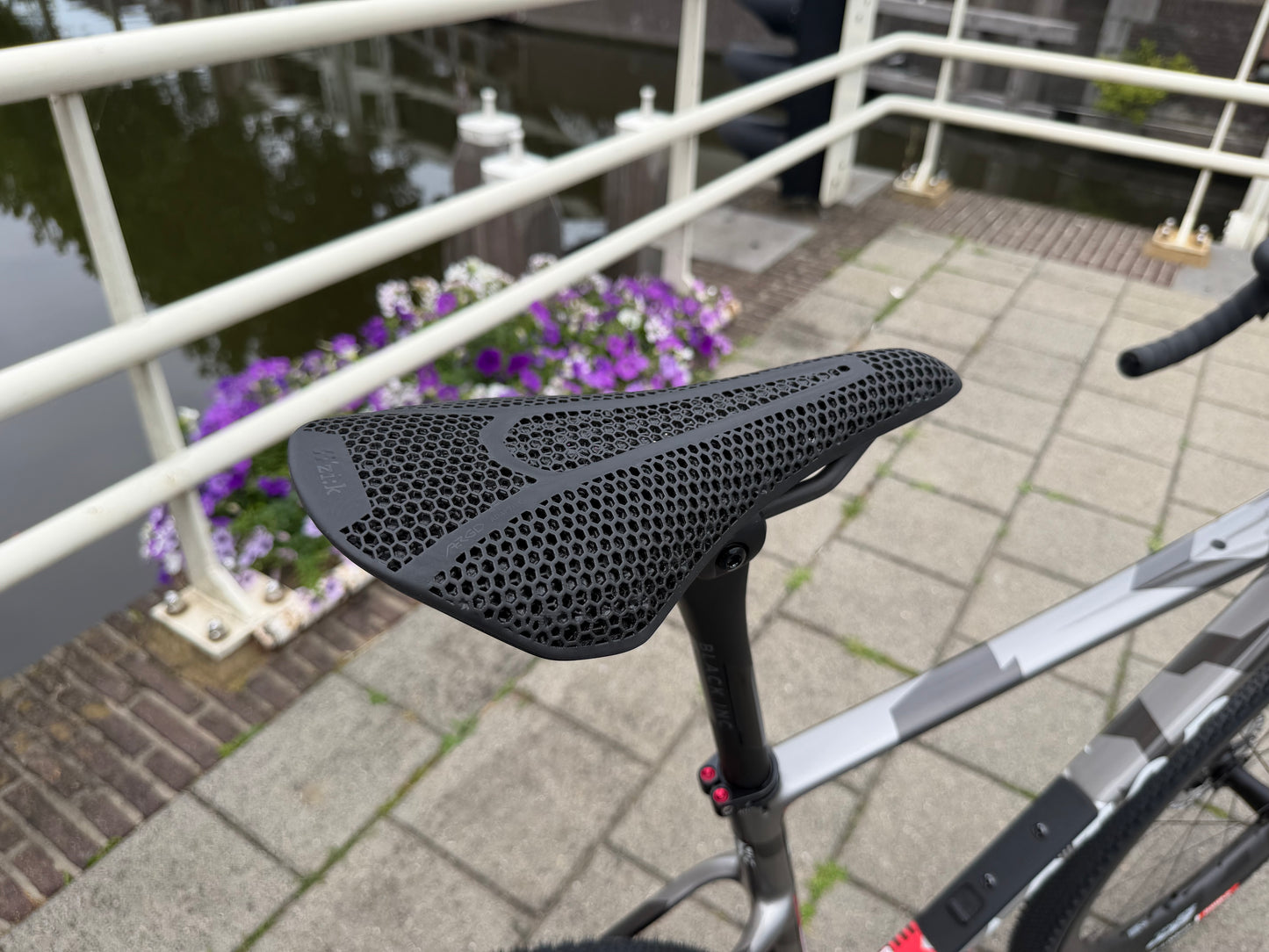 Custom Factor Aluto gravel bike