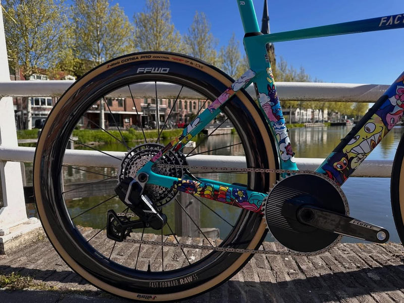 Custom Factor Monza Vexx editon