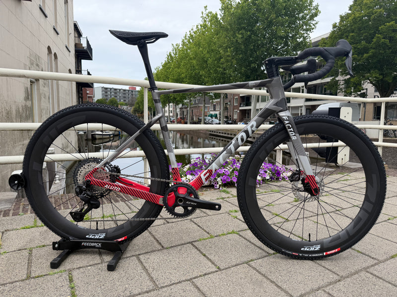 Custom Factor Aluto gravel bike