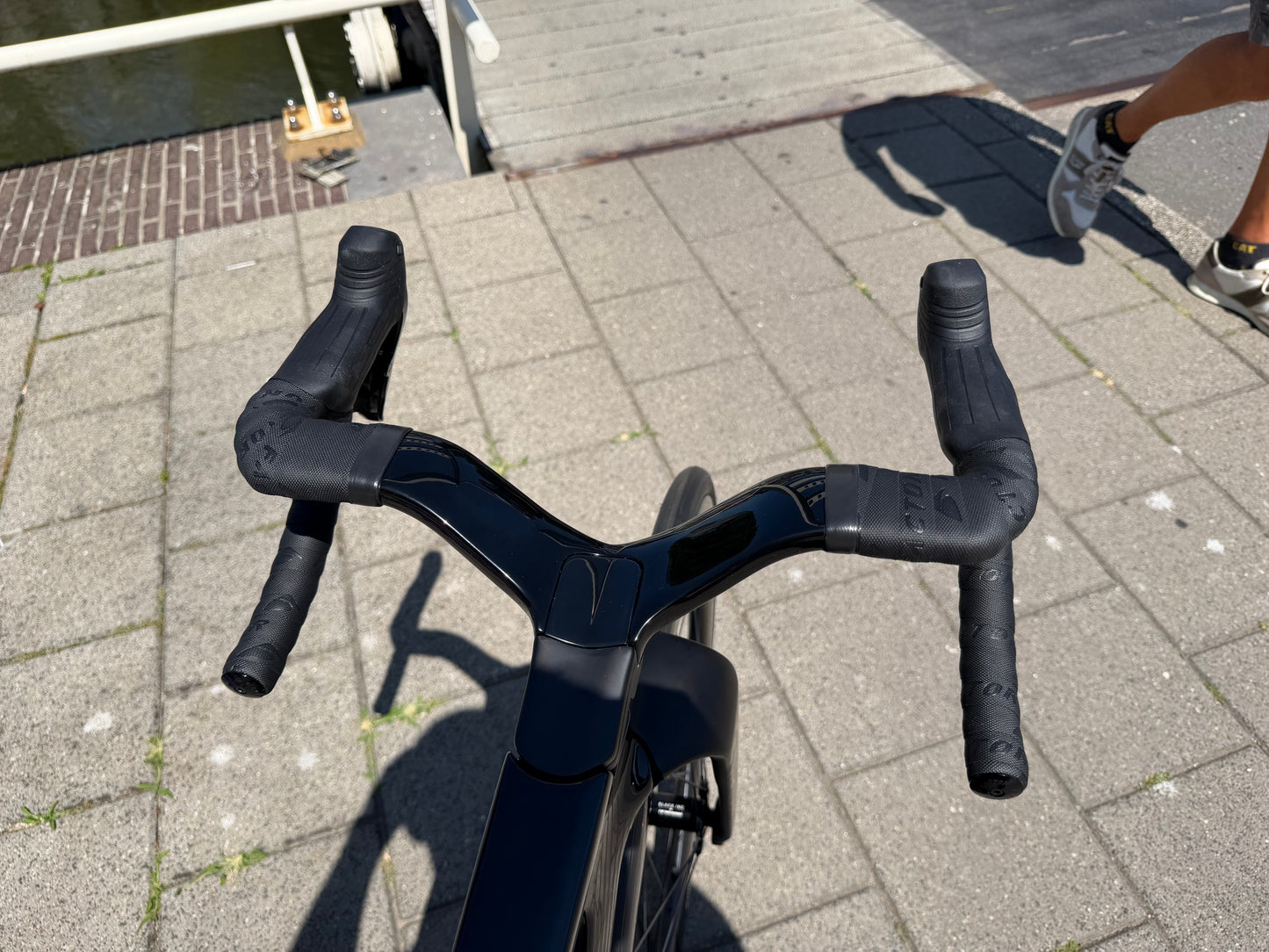 Custom Factor One Onyx Black 56cm